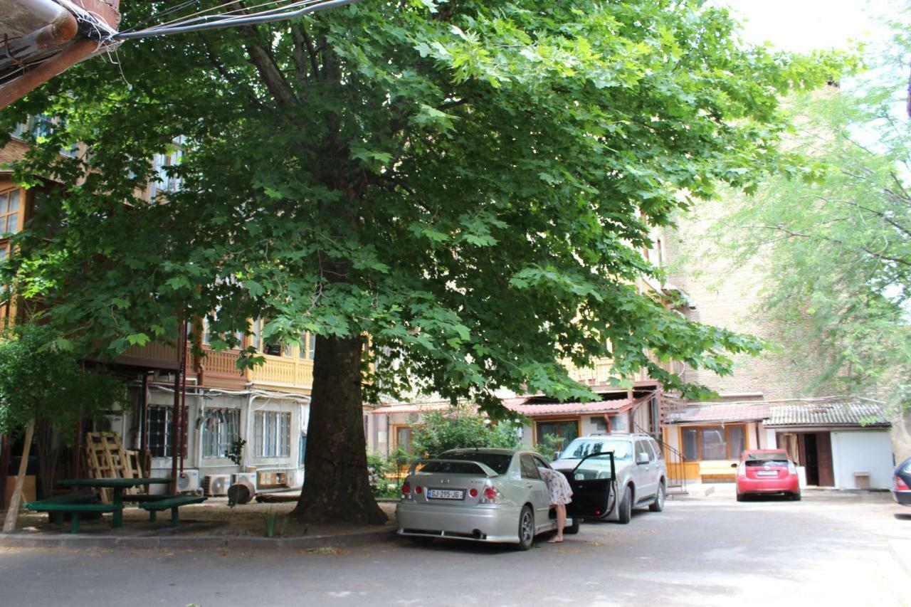 Lui Lui Apartman Tbiliszi Kültér fotó